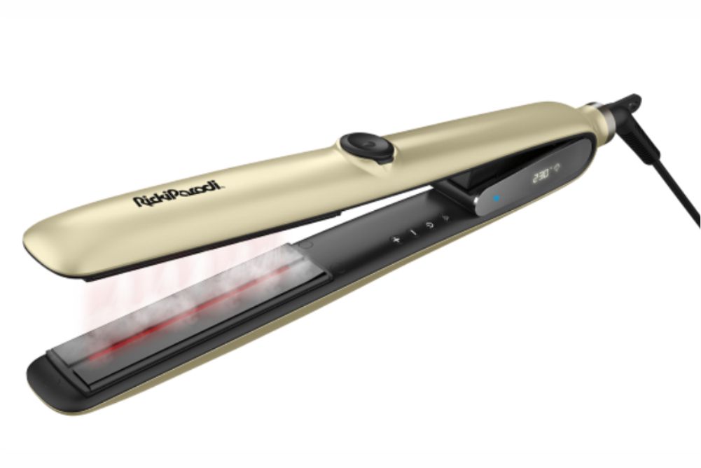 Prancha de cabelo dourada e preta com visor digital