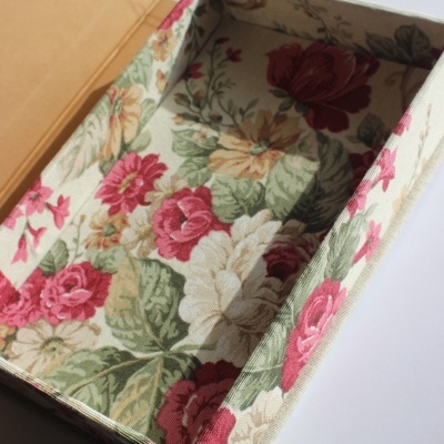 Caixa tipo flip-flop