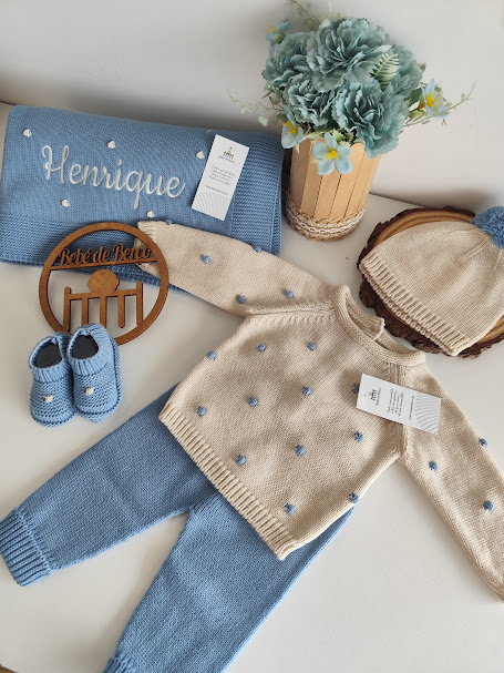 Manta Malha Bolinhas Pérola - Edição limitada