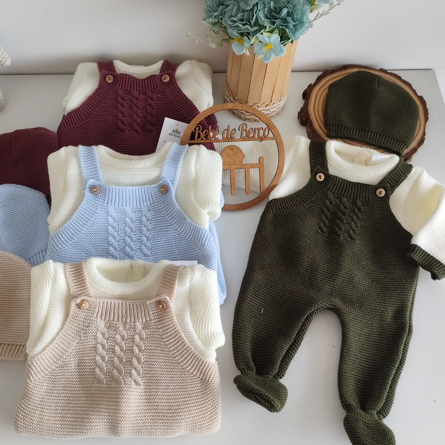 Jardineira Outono Inverno com Gorro