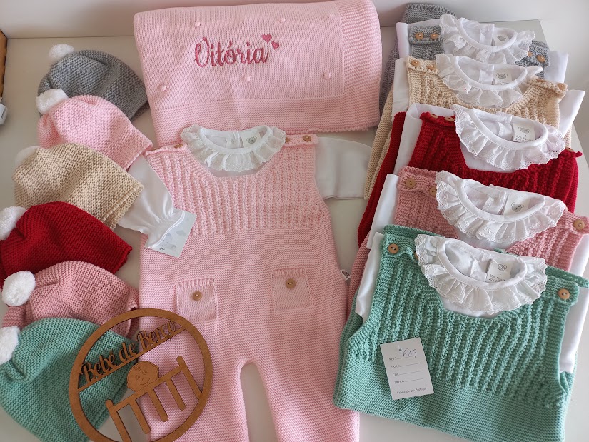 Jardineira de malha Menina com Gorro