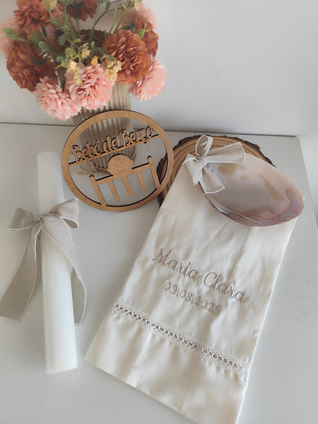 Conjunto Batismo Concha Madrepérola, Toalha e Vela - Laço linho