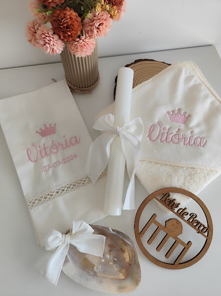 Conjunto Batismo Concha Madrepérola, Toalha e Vela - Laço linho branco