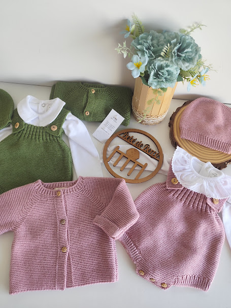 Fofo de Malha Natural com Casaco e Gorro