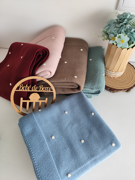 Manta Malha Bolinhas Pérola - Edição limitada