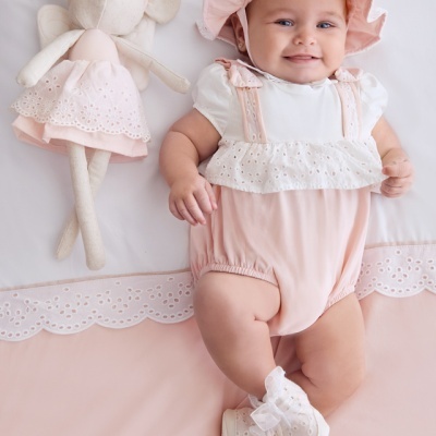 Fato bebé malha e gorro