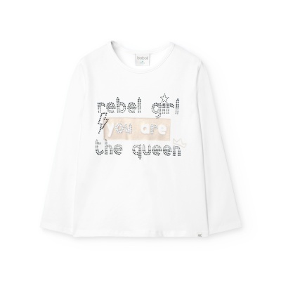 Camisola branca de manga comprida com texto 'rebel girl you are the queen'