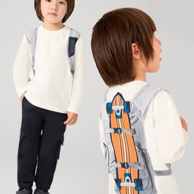 Camiseta m/comp. mochila