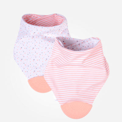 Dois babetes para bebé com padrões em rosa e branco e ponta de silicone para dentição