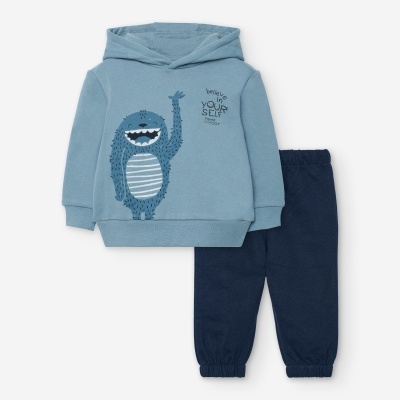 Fato de treino com capuz