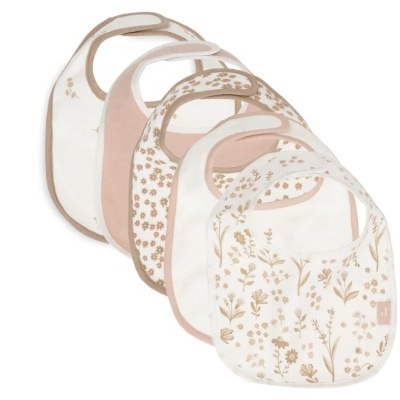 Conjunto de babetes brancos com estampados florais beige e rosa