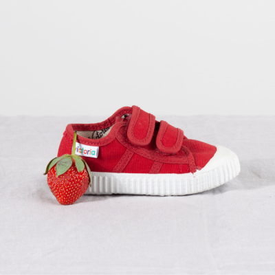 Victoria Lona Carmin