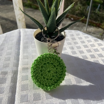 Porta-chave&#x20;&quot;Oreo&quot;&#x20;em&#x20;croch&#x00EA;