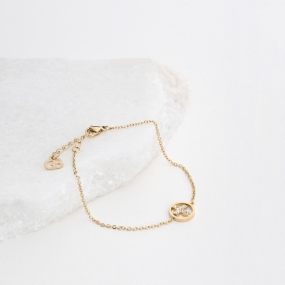 Conjunto&#x20;Colar,&#x20;Pulseira&#x20;e&#x20;Brincos&#x20;-&#x20;Cruz&#x20;com&#x20;brilhantes