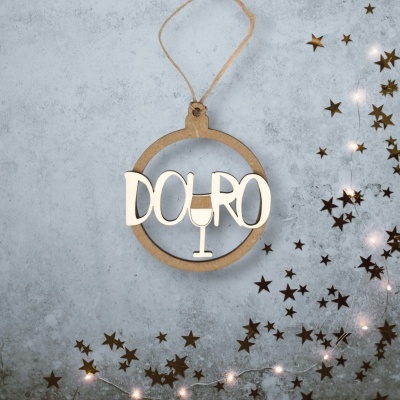 https://www.bemportugues.com/product/bola-de-natal-douro-em-madeira