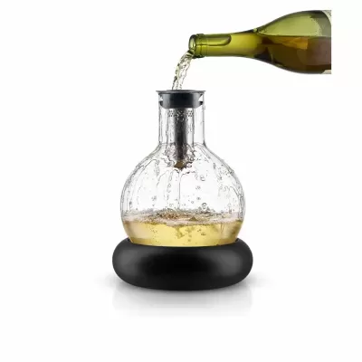 Cool Wine Decanter Carafe by EvaSolo