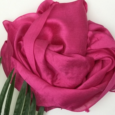 Len&#x00E7;o&#x20;com&#x20;Lurex&#x20;Dourado