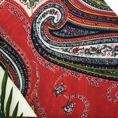 Len&#x00E7;o&#x20;Estampado