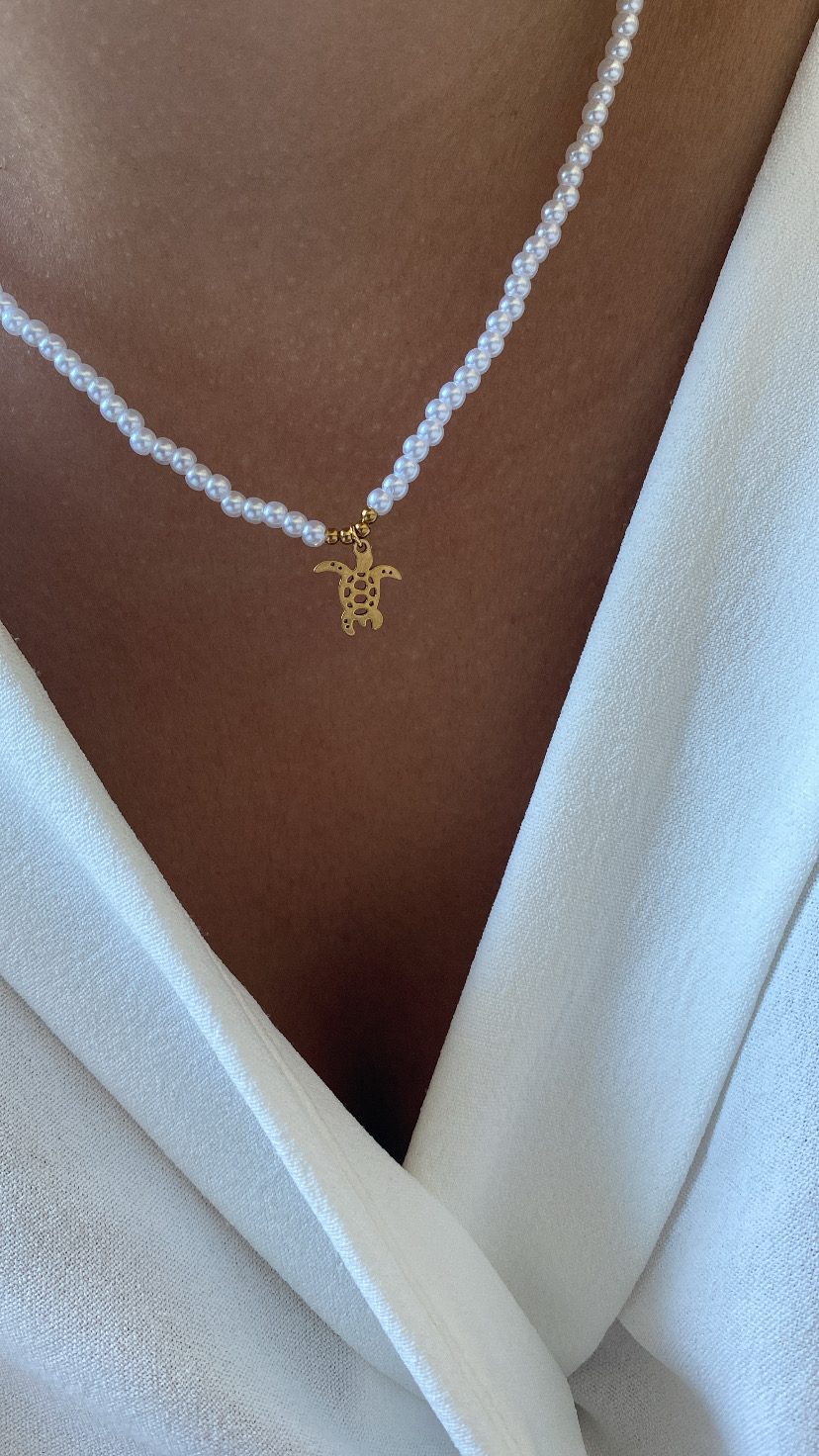 Colar&#x20;p&#x00E9;rolas&#x20;pendente&#x20;tartaruga&#x20;&#x2F;&#x20;concha