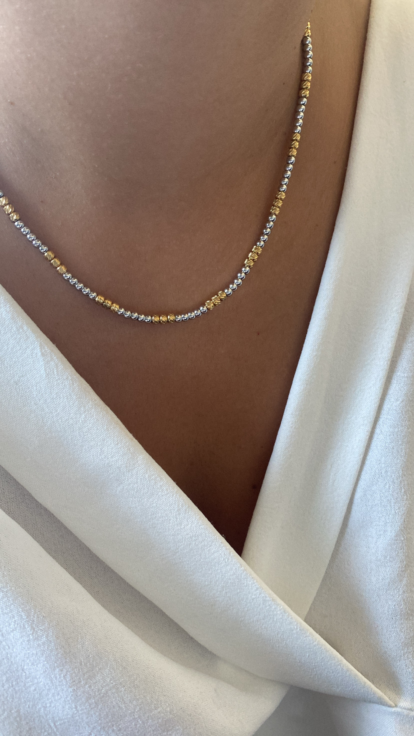 Colar gold and silver