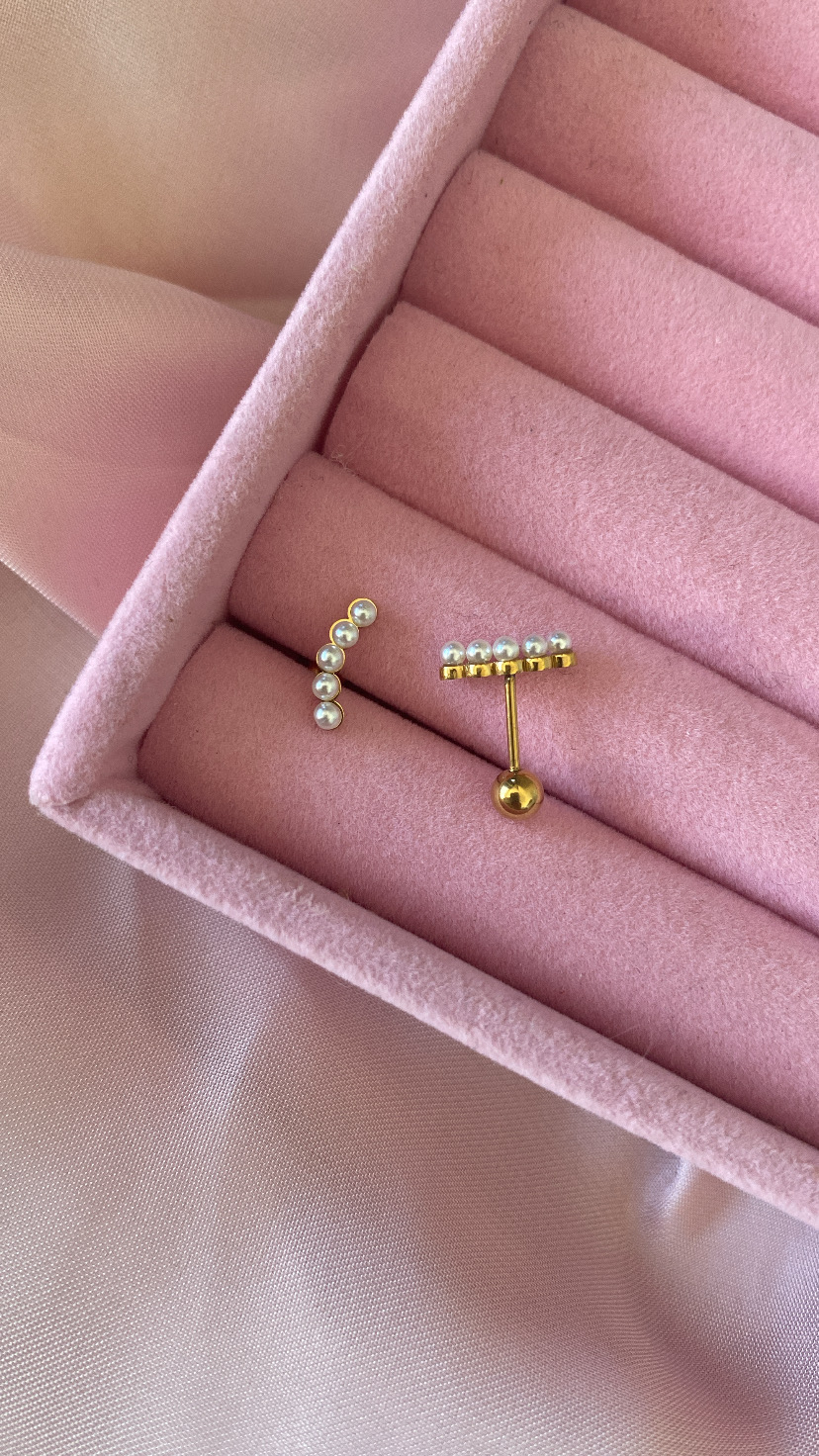 Piercing&#x20;p&#x00E9;rolas