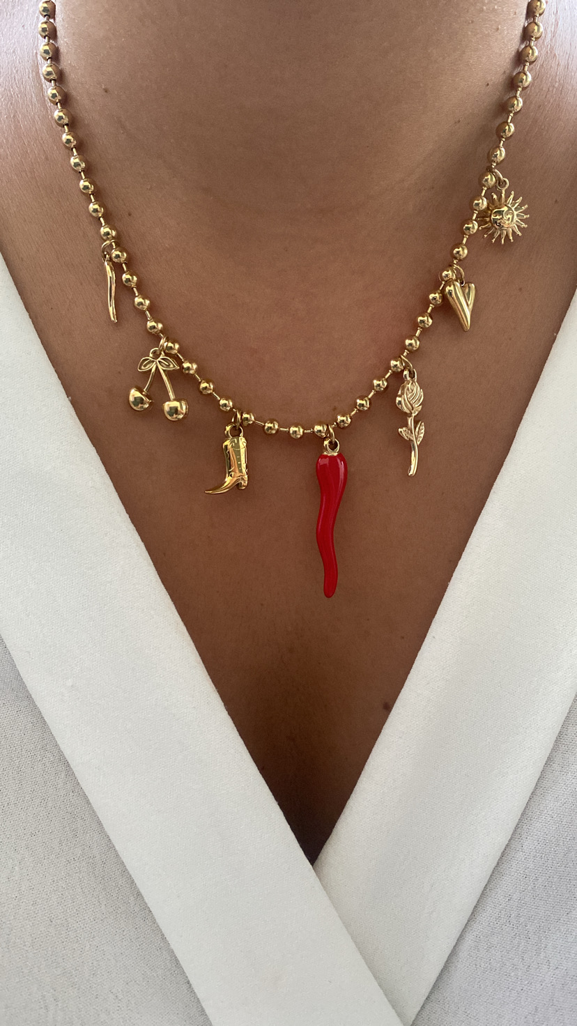 Colar trend multipendentes