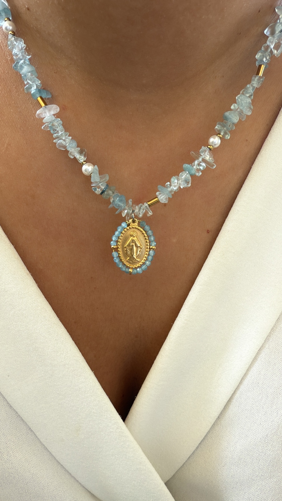 Colar pedrinhas nossa senhora azul/rosa/branco