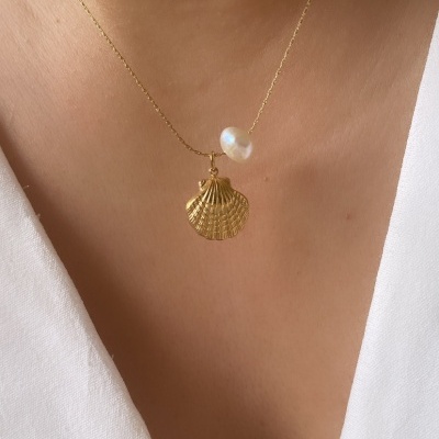 Colar concha com pérola
