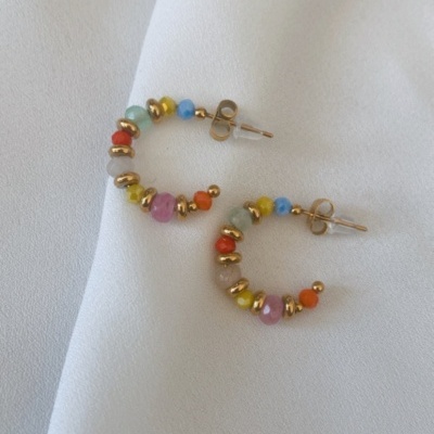 Argolas pedrinhas coloridas