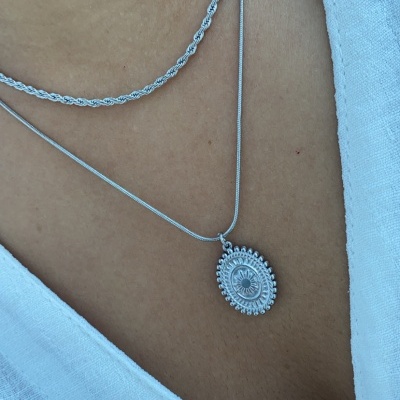 Colar&#x20;duplo&#x20;octavia