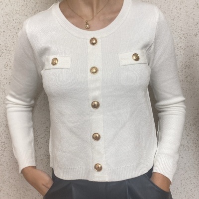 Camisola&#x20;de&#x20;malha&#x20;com&#x20;bot&#x00F5;es