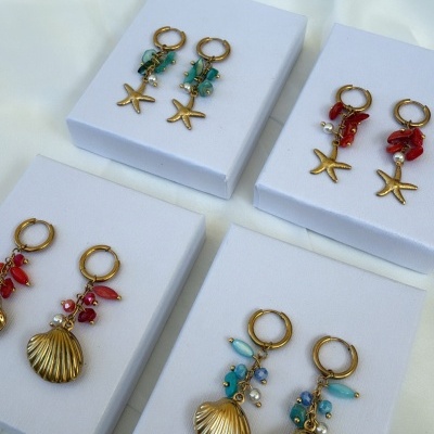 Argolas com pendentes