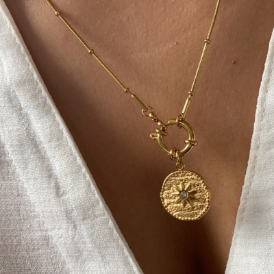 Colar&#x20;delicate&#x20;II