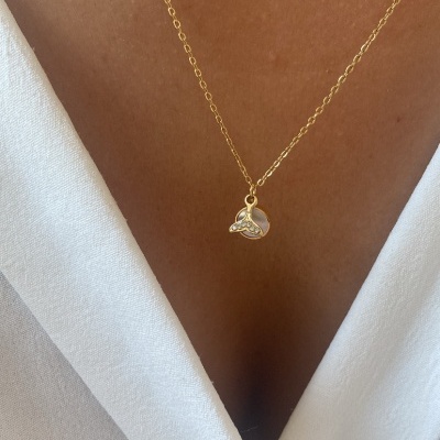 Colar fortaleza com madrepérola