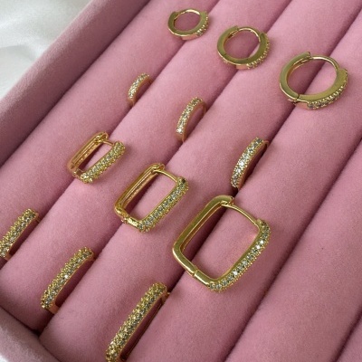 Set brincos quadrados / redondos