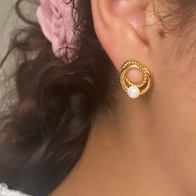 Brincos Classic com pérola