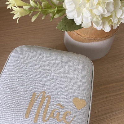 Caixa&#x20;de&#x20;bijuteria&#x20;especial&#x20;dia&#x20;da&#x20;m&#x00E3;e