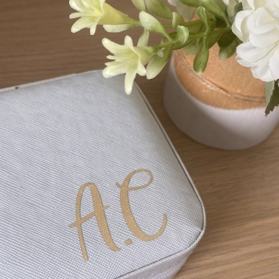 Caixa&#x20;de&#x20;bijuteria&#x20;personalizavel