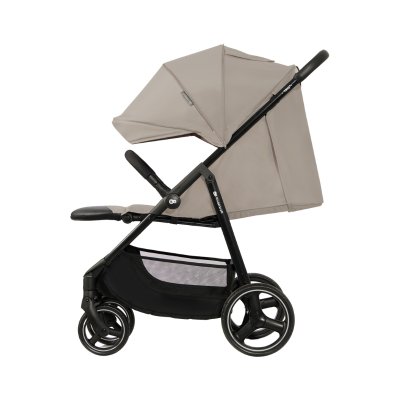 Carrinho de bebé com estrutura metálica preta e tecido bege