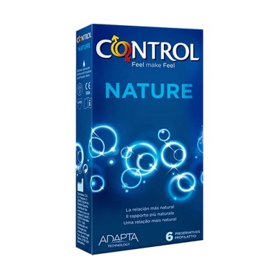 Caixa azul de preservativos Control Nature com texto e círculos brancos