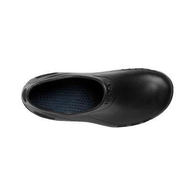 Sapato tipo clog preto com interior azul texturizado visto de cima