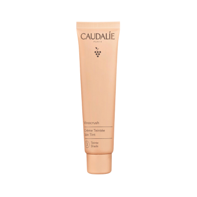Frasco de creme Vinocrush Skin Tint tom 3 da marca CAUDALÍE