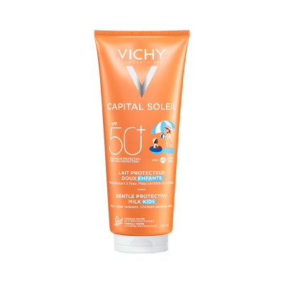 Tubo laranja de protetor solar Vichy Capital Soleil SPF 50+ para crianças com ilustração de praia.
