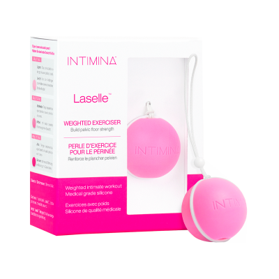 Exercitador ponderado INTIMINA Laselle de silicone rosa com suporte branco na embalagem