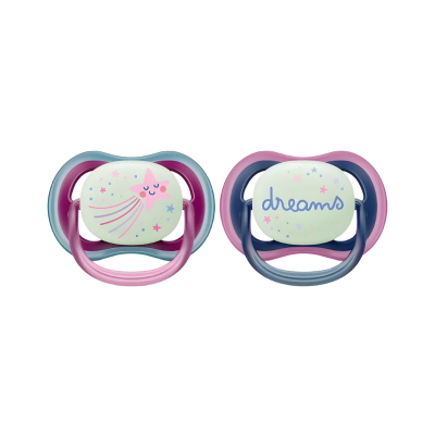 Duas chupetas coloridas para bebé com desenhos de estrela e texto dreams