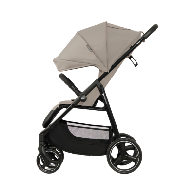 Carrinho de bebé preto com tecido bege e rodas de plástico