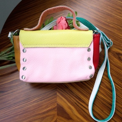 Mini&#x20;mala&#x20;de&#x20;pele&#x20;genu&#x00ED;na