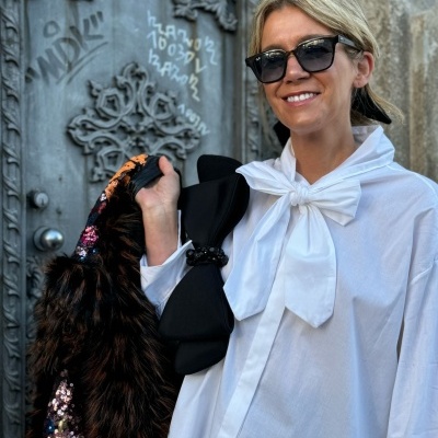 Camisa&#x20;branca&#x20;la&#x00E7;o