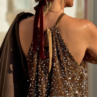 Vestido&#x20;veludo&#x20;lantejoulas&#x20;camel