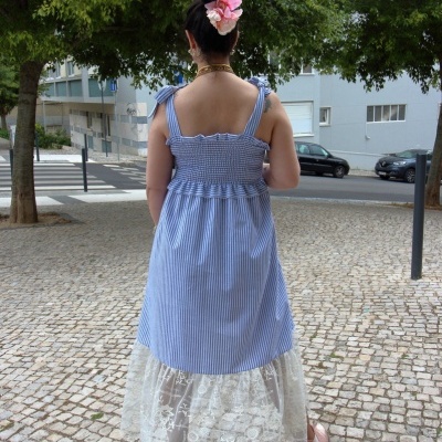 Vestido&#x20;riscas&#x20;azuis&#x20;comprido